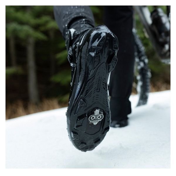 Велообувь зимняя Shimano MW502 черный 48 ESHMW502MCL01S48000 фото