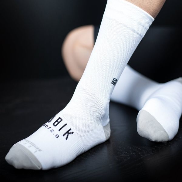 Носки Gobik IRO 2.0 UNISEX WHITE LOGO S-M 15-02-018-003-20 фото